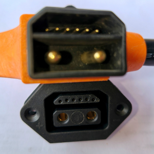 Charging connector with auxiallry